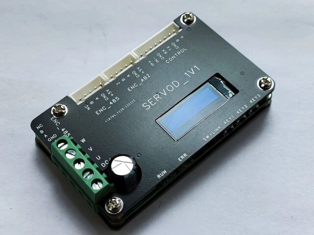 Control de servomotor mediante interfaz de pantalla LCD con placa de desarrollo STM32