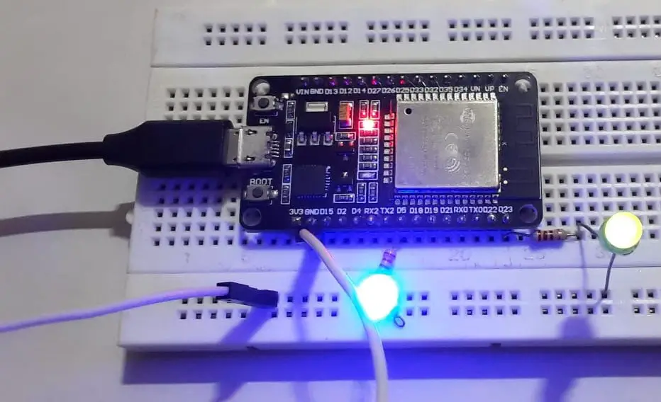 Tutorial de LED intermitente ESP32 usando control GPIO con Arduino IDE