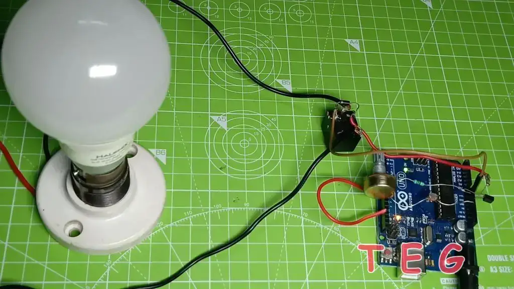 Cómo hacer un proyecto de alumbrado público automático usando LDR con Arduino